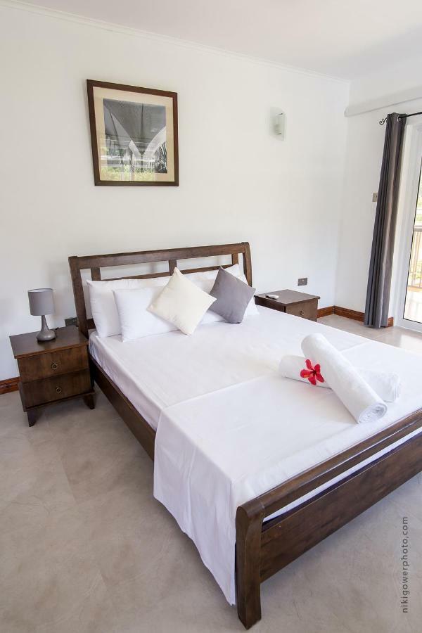 Flora'S Self Catering Apartments Виктория Экстерьер фото