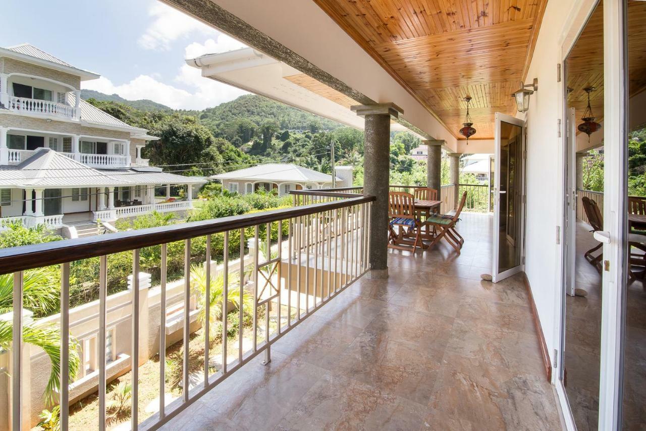 Flora'S Self Catering Apartments Виктория Экстерьер фото