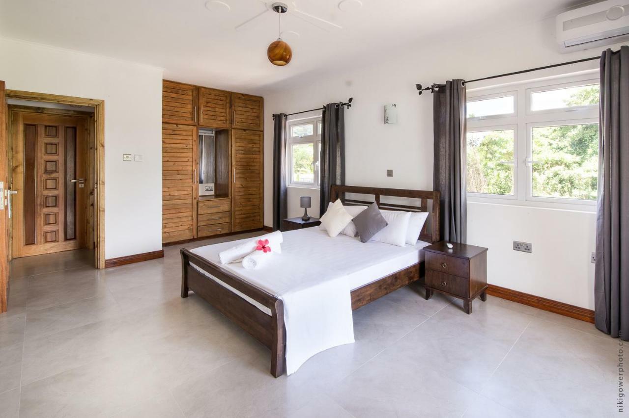 Flora'S Self Catering Apartments Виктория Экстерьер фото